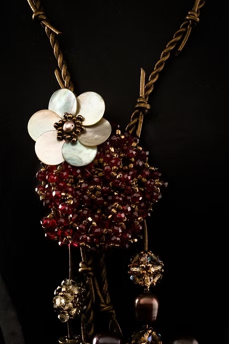 COLLAR NACAR FLOR MARINA Y CUERO - Imagen 3