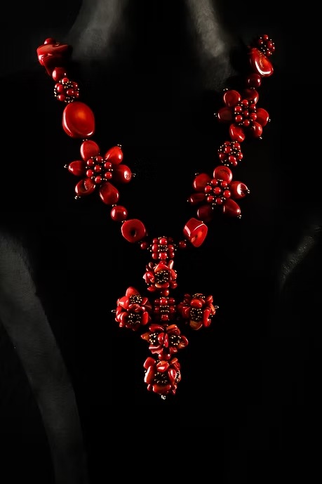 COLLAR FLORES CORAL